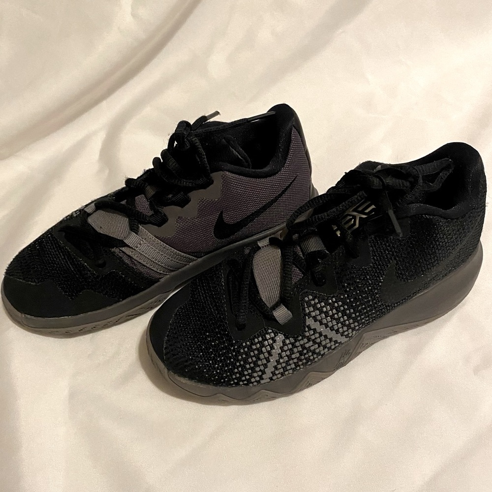 Nike Kyrie Flytrap